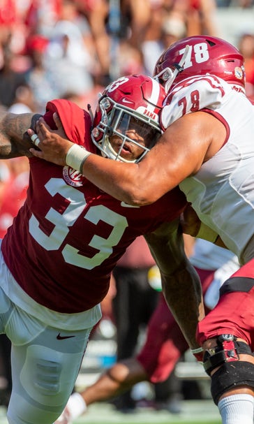 Tagovailoa, No. 2 Alabama romp over New Mexico State, 62-10